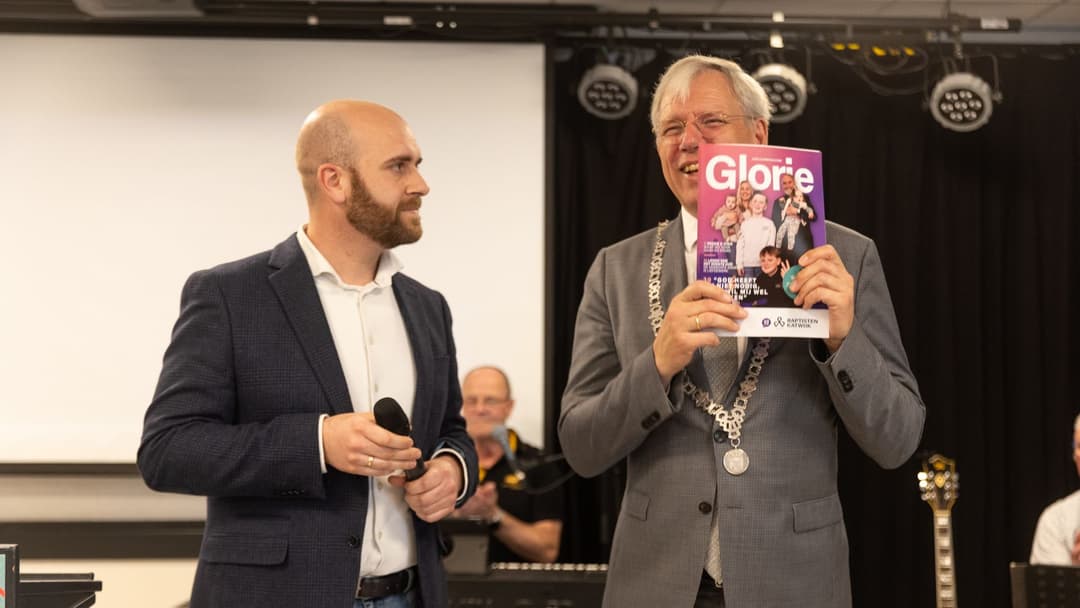 Bedenk een naam voor onze glossy – en help mee!