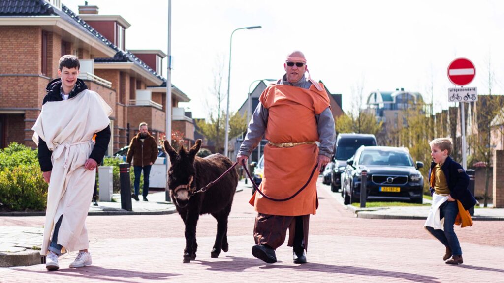 Verkeersregelaars gezocht voor Paaswandeling