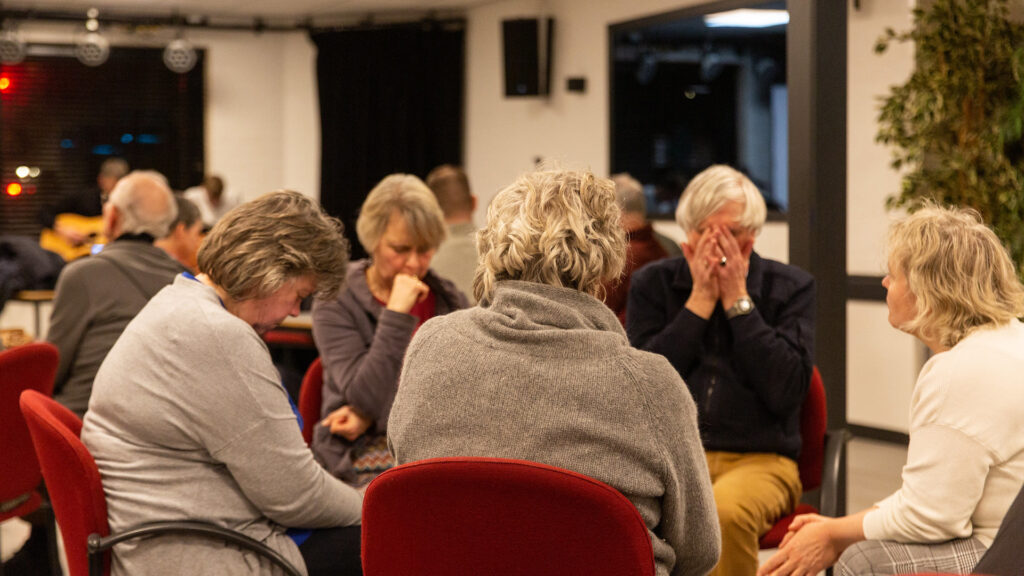 Op ongemakkelijke tijd bidden voor vervolgde christenen